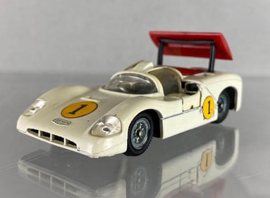 Mattel Hot Wheels Mebetoys Chaparrel