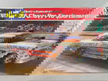 Revell 1955 Charles Carpenters Chevy Pro Sportsman Model Car Kit