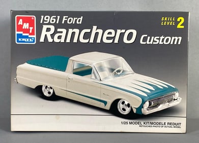 AMT ERTL 1961 Ford Ranchero Custom Plastic Model Kit