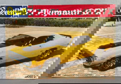 Revell 1971 Plymouth GTX Plastic Model Kit