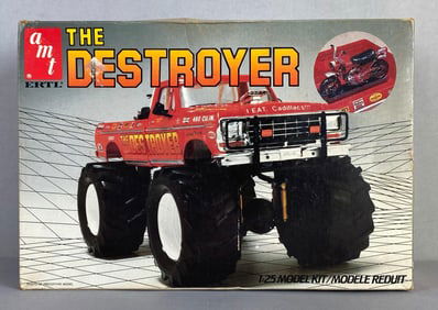 AMT ERTL The Destroyer Monster Truck Plastic Model Kit