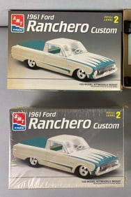 Groupnof 2 AMT ERTL 1961 Ford Ranchero Custom Model Vehicle Kits