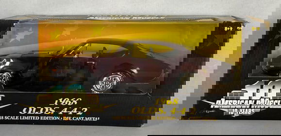 ERTL American Muscle 10 Years 1968 Olds 4-4-2