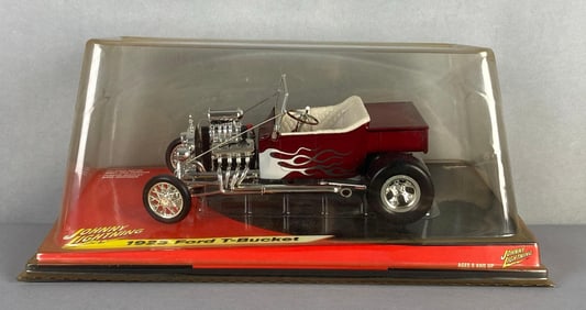 Playing Mantis Johnny Lightning 1923 Ford T-Bucket
