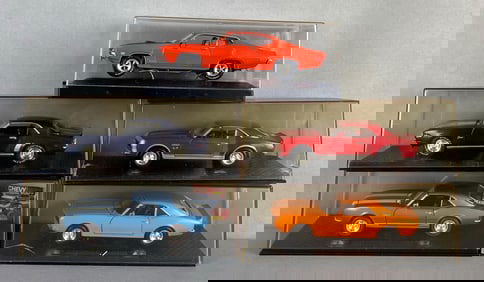 Group of 5 Die-Cast Chevrolet Camaros