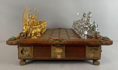 1983 Nowakowscy Wood Polychrome Chess Set