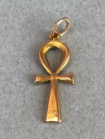 14K Gold Ankh Pendant