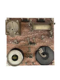 Antique McIntosh Battery and Optical Co. Electrotherapy Device