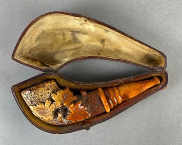 Antique Burl Wood and Oak Leaves Tobacco Pipe with Amber Tip