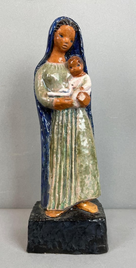 Signed 1956 Madonna with Child Pottery Statue: Measures 9 1/2 inches tall