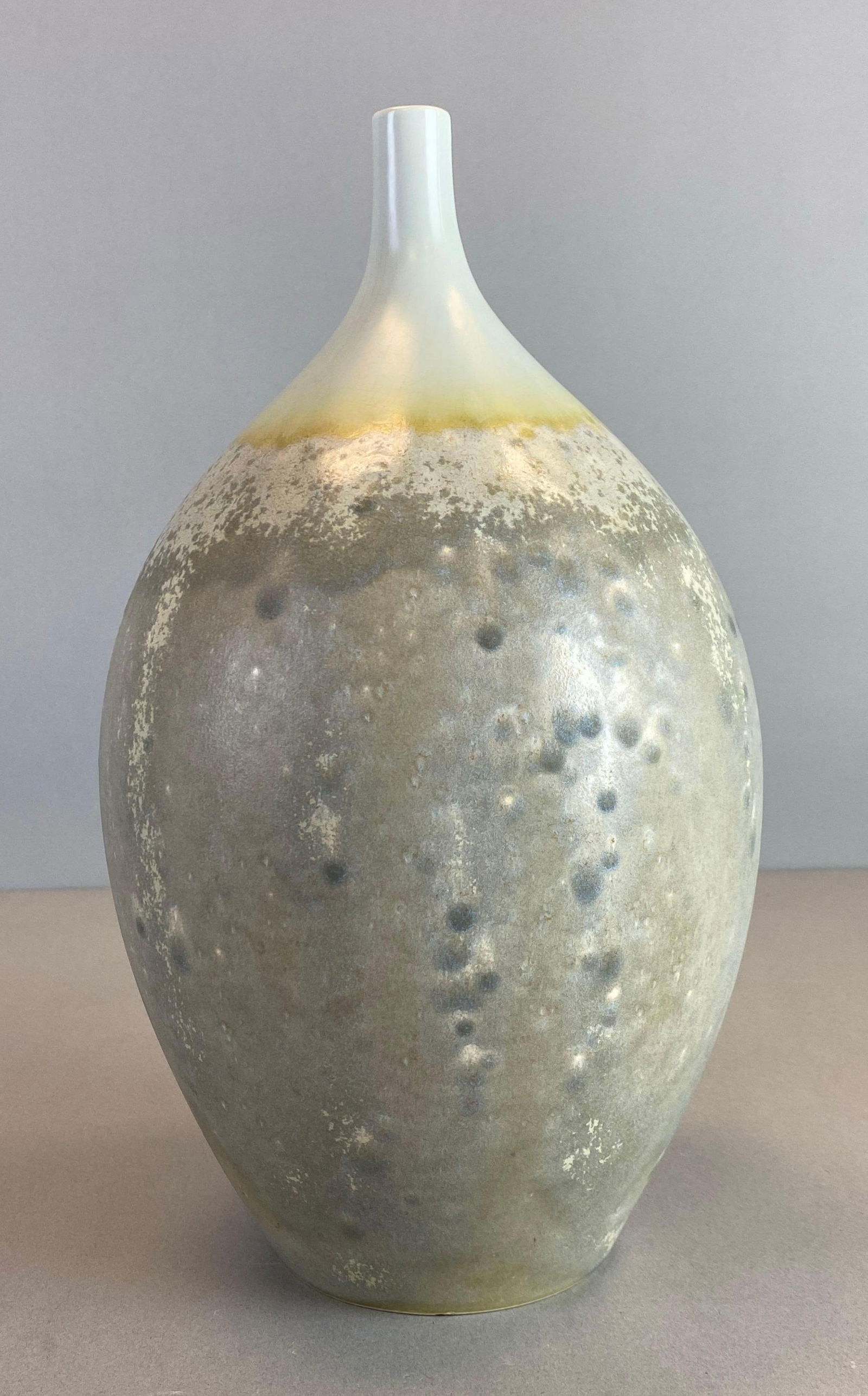 Mancini-Italia Raymor Art Pottery Bud Vase: Collection Twent, Marked on base, measures 12 1/2 x 7 x 7 inches