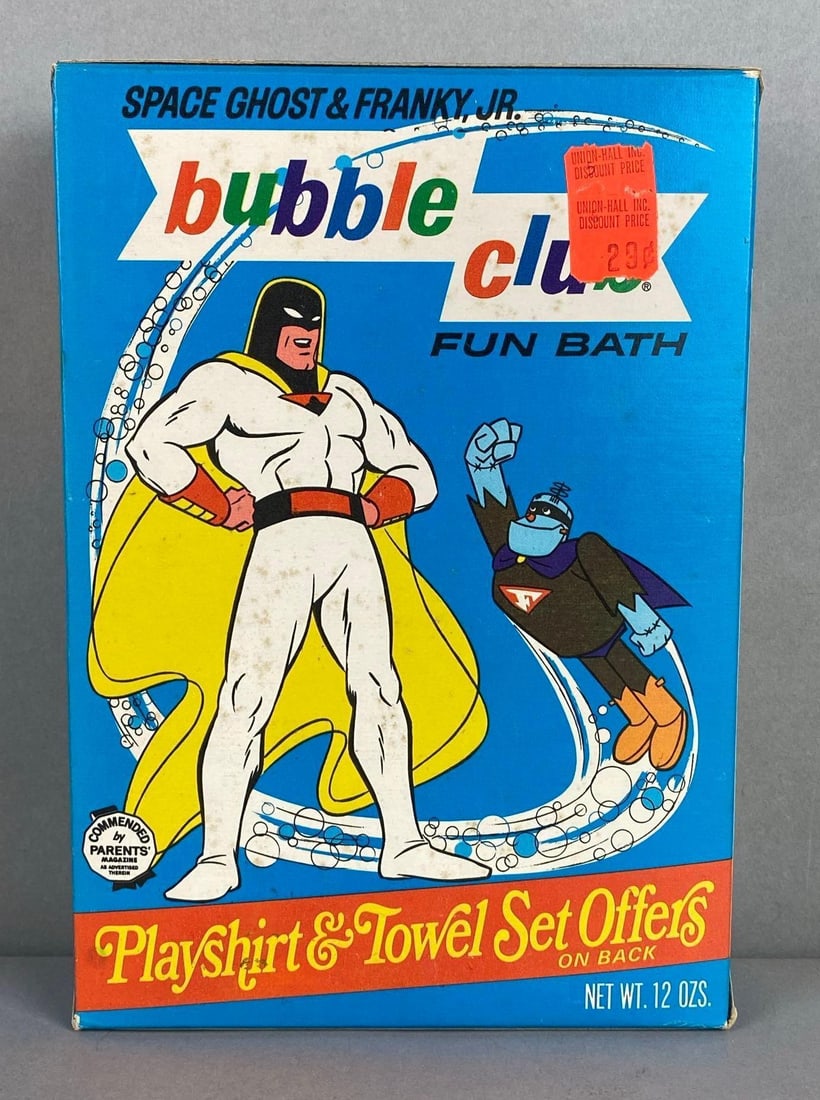 1967 Space Ghost and Franky, Jr. Bubble Club Fun Bath: Box is closed. Measures 8 3/4 x 6 x 2 1/4 inches.