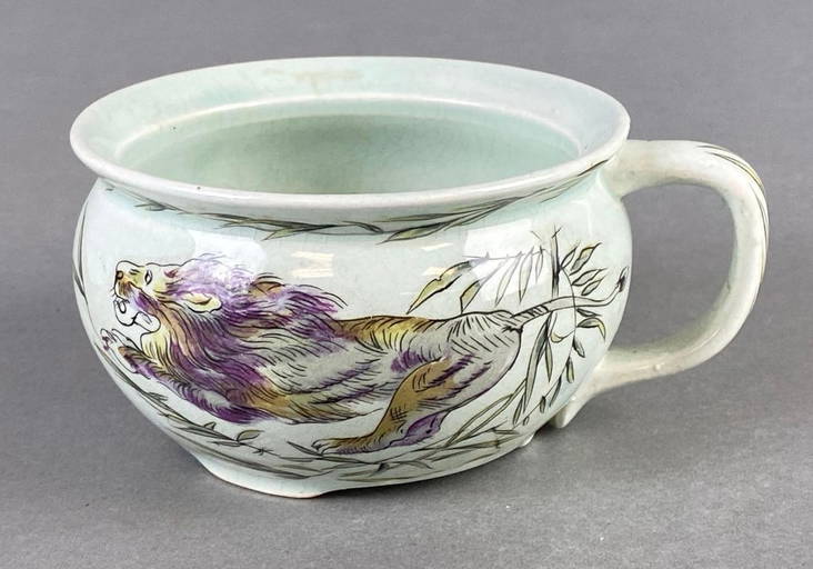 Victorian Chamber Pot (JAS) Victorian Chamber Pot (JAS)
