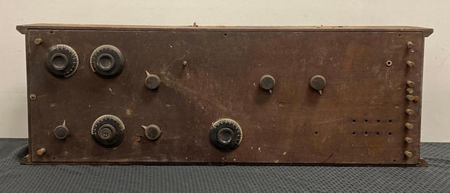 Antique Tube Radio Reciever