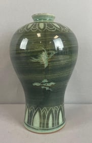 Chinese Crane Motif Porcelain Vase