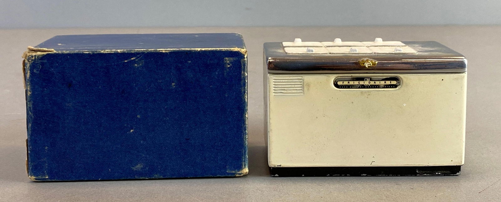 Miniature Frigidaire Ice Cream Cabinet Salesmen Sample (1 of 4)