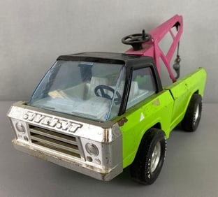 Nylint Pressed Steel Tow Truck