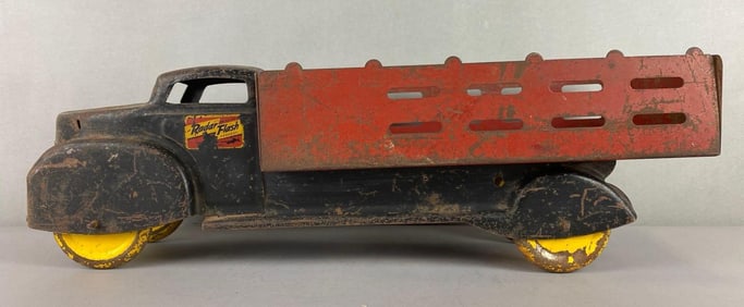 Richard Murray Co. Pressed Steel Truck
