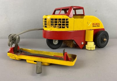 Nylint Pressed Steel Remote Controlled Street Sweeper