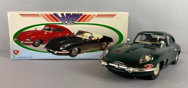 TX Luxe Car Jaguar E-Type Die-Cast Car