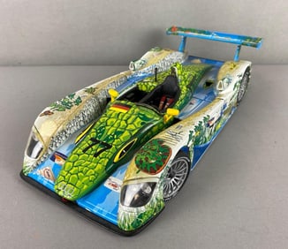 Maisto 1/18 Die-Cast Audi R8 Le Mans-Sieger 2000