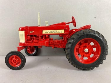 ERTL Pressed Steel McCormick 350 Wide Front