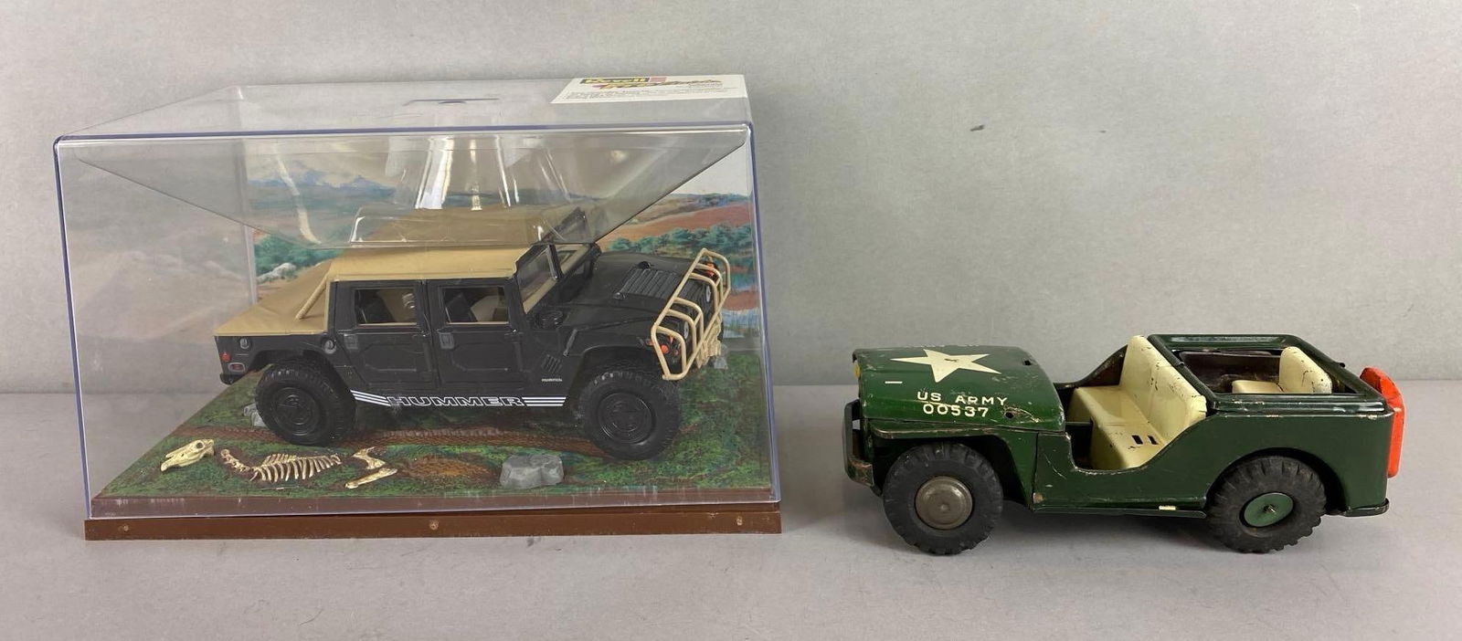 Group of 2 Vehicles (1 of 5)