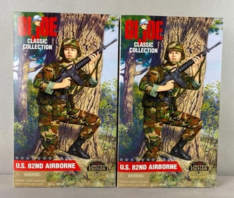 Group of 2 Kenner Female US 82nd Airborne GI Joe Action Figures