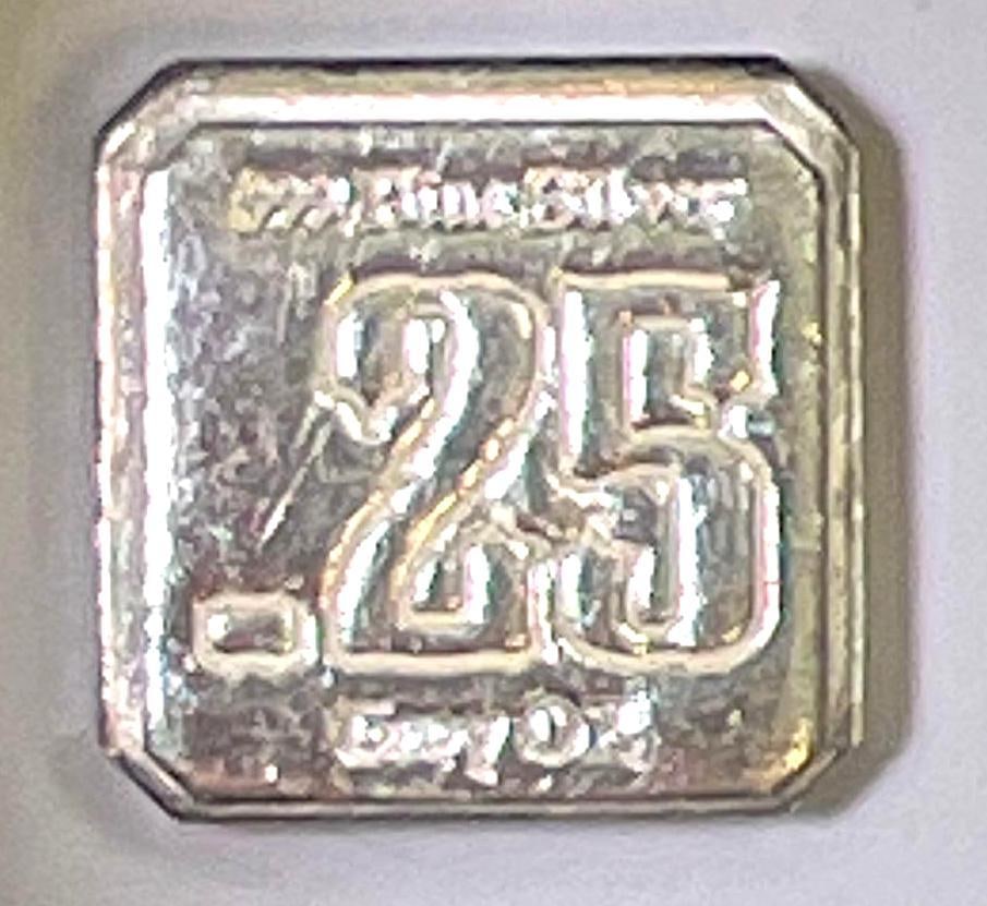 RARE 1/4 oz .999 Fine Silver Bar (1 of 2)