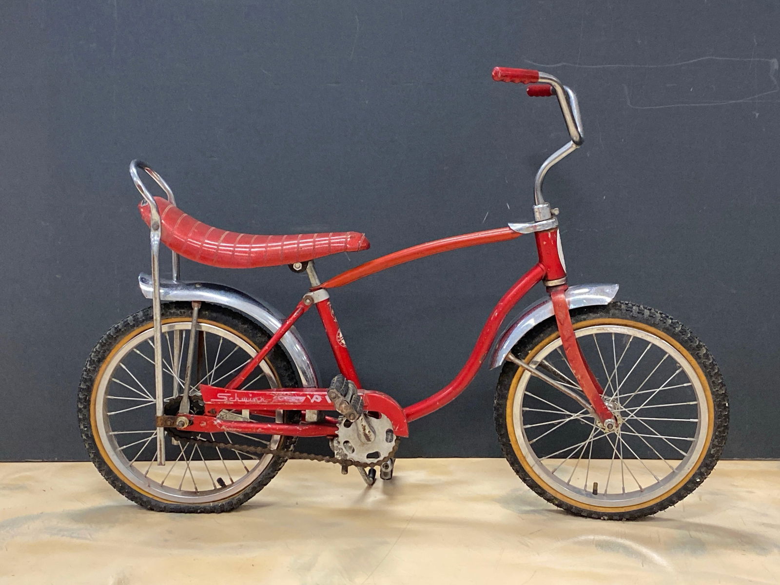 Bontage Schwinn Sting-Ray Pixie Red 13 Inch Bike (1 of 6)