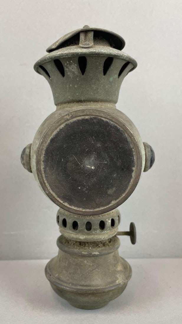 Antique Williams Globe Kerosene Bicycle Lantern (1 of 5)