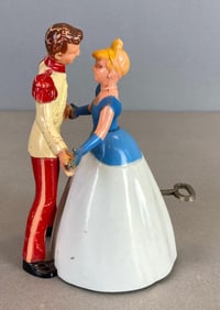 Iriwin Cinderella and Prince Charming Dancing Wind-Up Toy