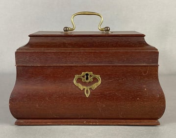 Colonial Williamsburg Mahogany Bombay Tea Caddy