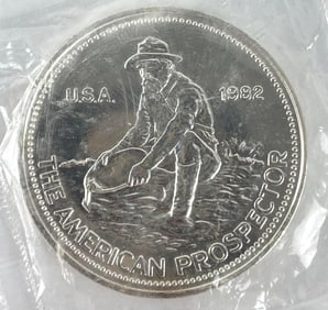 1982 Engelhard The American Prospector 1 oz .999 Fine Silver Round