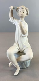 Lladro Girl With Brush Porcelain Figurine