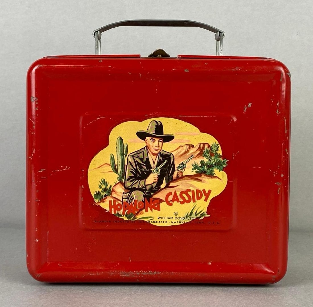 Aladdin Hopalong Cassidy Metal Lunchbox: Measures 7 1/4 x 8 1/4 x 3 1/2 inches.