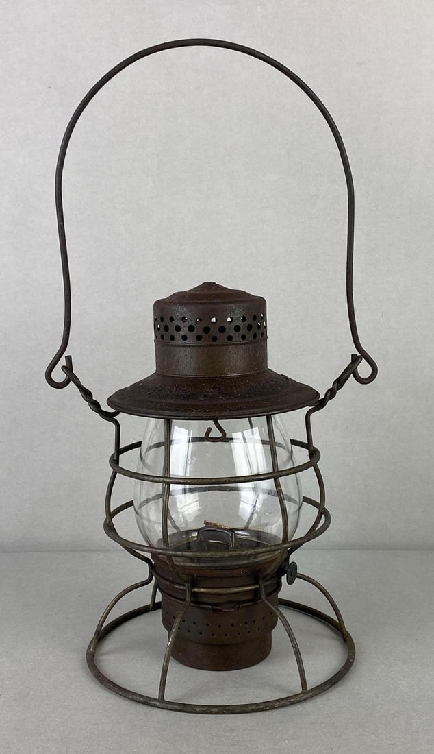 Rayo No. 39WB Railroad Lantern with Clear Glass Globe (1 of 7)
