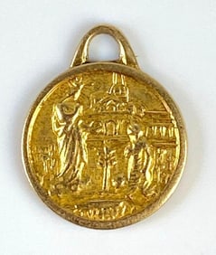 18K Gold Figural Pendant/Charm