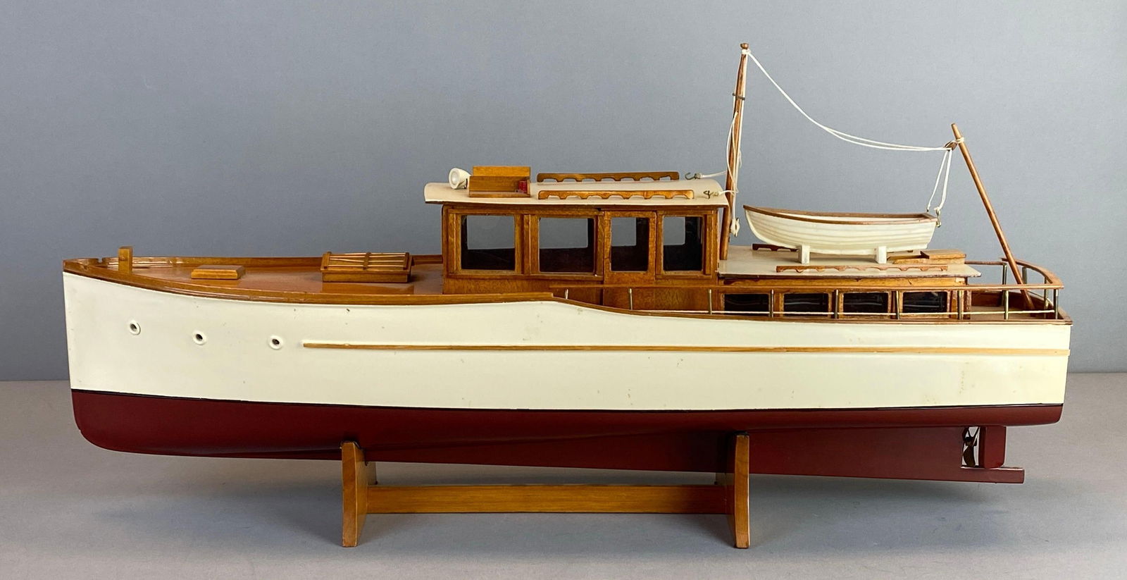 Sail Classics 1930s Style Motor Yacht Wood Model (1 of 7)