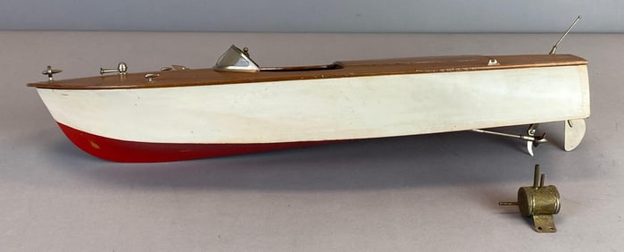 Sea Breeze Style R/C Wood Model Speedboat