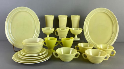Set of MCM Hazel Atlas Moderntone Platonite Yellow Dinnerware