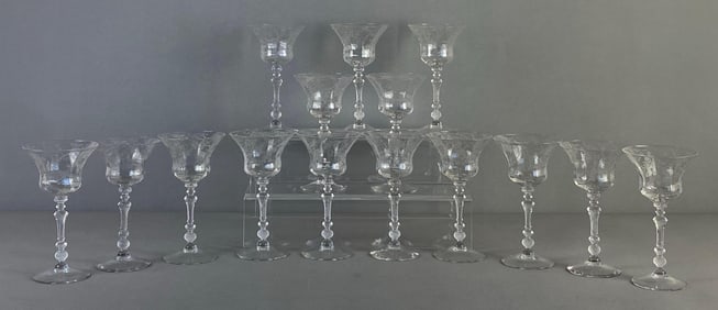 Set of 15 Cambridge Etched Elaine Crystal Champagnes