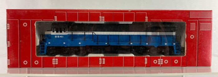 Atlas Model Railroad Co Inc Great Northern Road No. 2541 HO Scale Diesel Locomotive