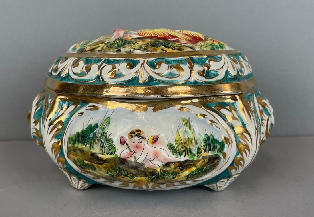 Antique Capodimonte Italian Porcelain Hinged Lid Tureen: Figural, measures 5 1/4 x 8 1/2 x 6 1/4 inches