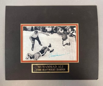 Muhammad Ali Signed Photograph