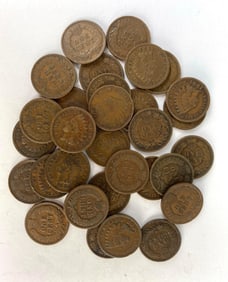Group of 31 US Indian Head Cents