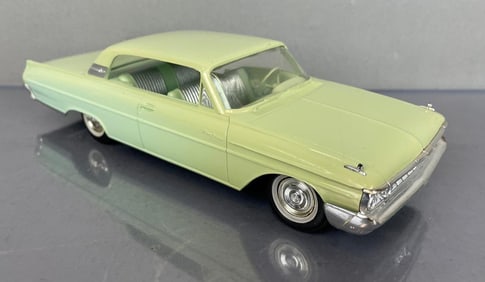 AMT 1961 Mercury Monterey Friction Dealership Promo Car