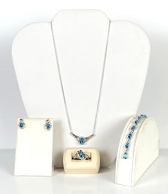 10K White Gold Blue Topaz Jewelry Set