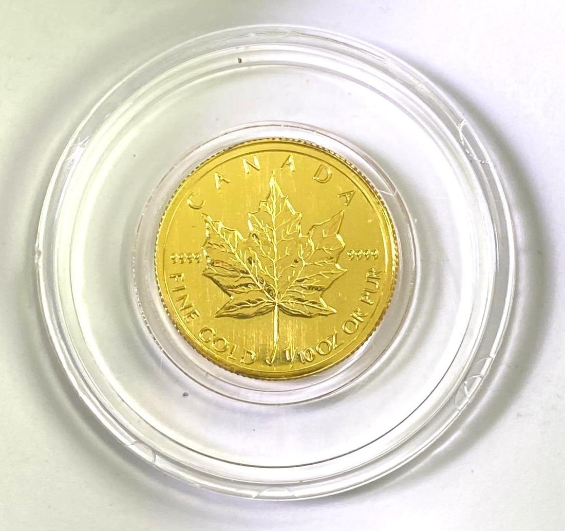 2009 Canada Maple Leaf $5 1/10 oz .9999 Fine Gold Coin (1 of 2)