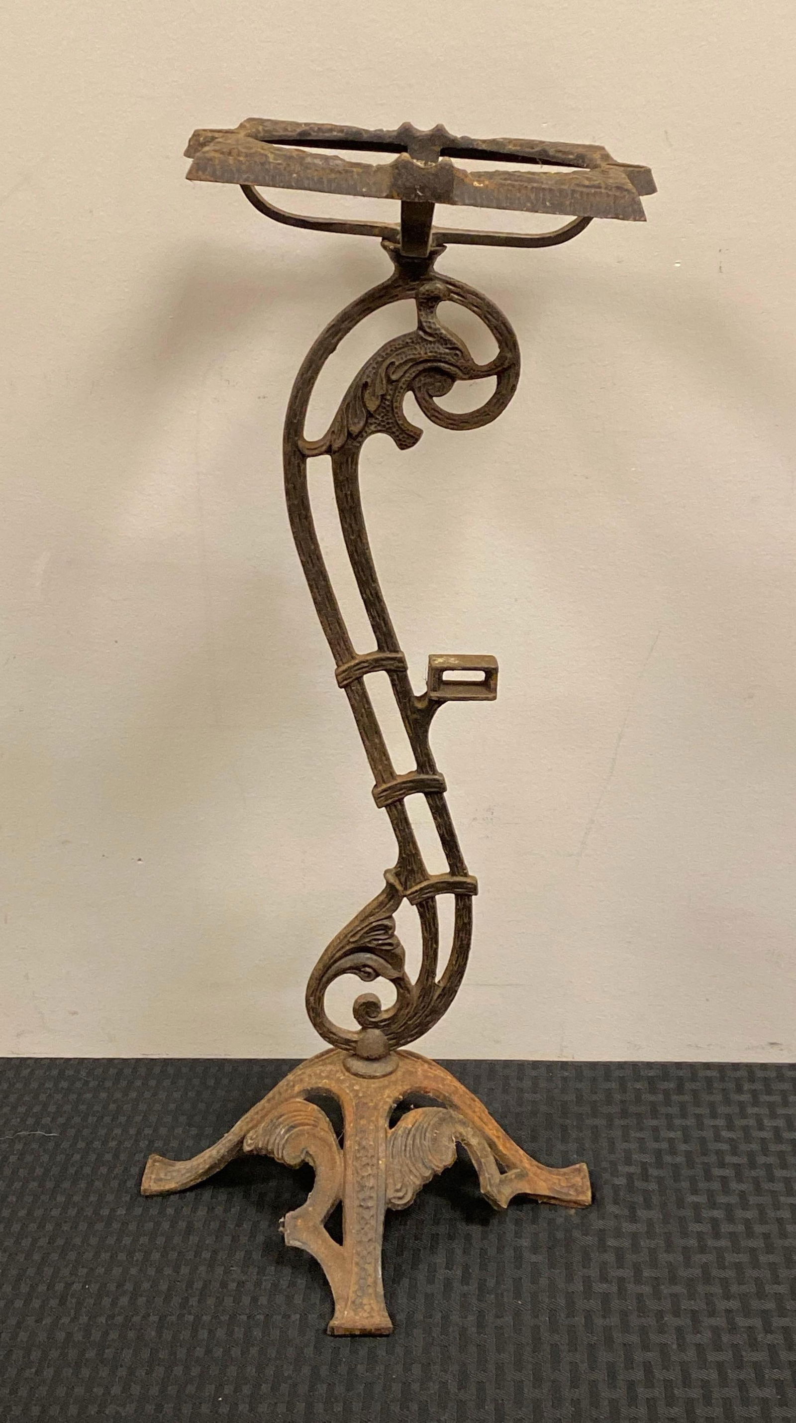 Antique WHH Co Cast Iron Ashtray Stand (1 of 5)